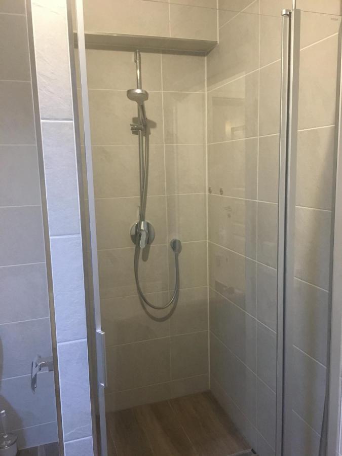Appartement Weiherhausstrasse 6 *