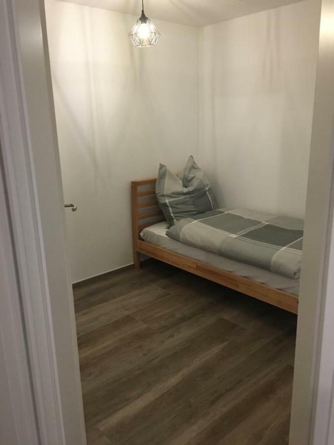 Weiherhausstrasse 6 *